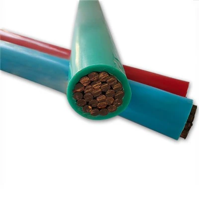 Cable de extensión conectado a la regleta de enchufes